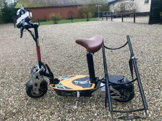 Mono buggy golfscoter