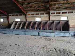- - - 20 meter  100 tons  2 stk.