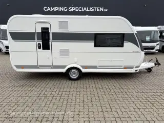 2026 - Hobby De Luxe 460 SL 2026 Hobby De Luxe 460 SL DK LINE - Kan ses nu hos Camping-Specialisten.dk