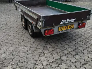 Trailer 750 kg. med presenning