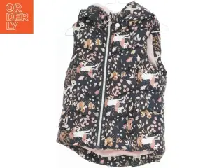 Vest med dyreprint fra H&M (str. 110)