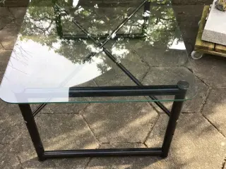 Sofabord med glasbordplade