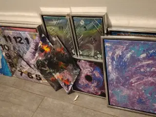 Malerier sælges 