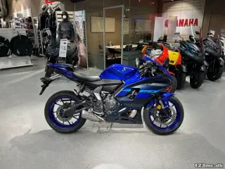 Yamaha YZF R7