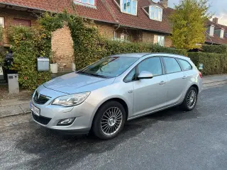Opel Astra 1,4 T 140 Enjoy Sports Tourer