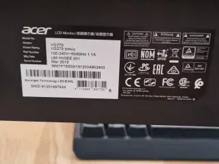 Monitor og keyboard 