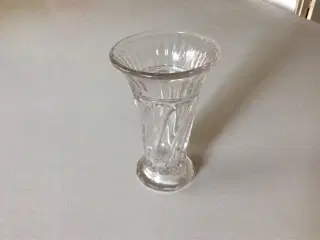 Fyns glasværk vase