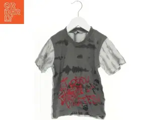 T-shirt med tryk og batikmønster fra Kids Up (str. 98)