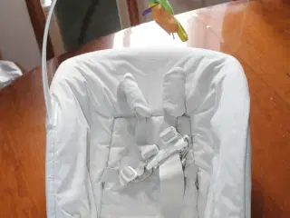 Tripp Trapp® Newborn Set + Legetøjsbøjle + blomst