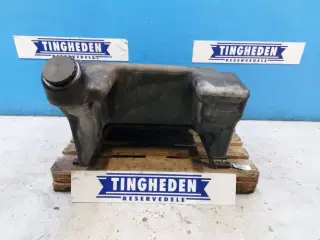 Massey Ferguson 3060 Dieseltank 3388558M97