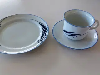 Kaffekopper med tallerkner