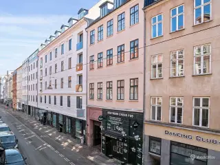 Løngangsstræde - Udendørs parkering tæt på centrum