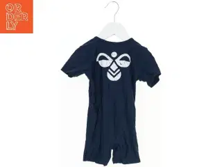 UV-dragt med lynlås fra Hummel (str. 80)