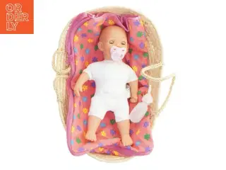 Baby dukke i kurv (str. Kurv 47 x 30 x 13 cm dukke 37 cm)