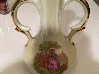 Lysestage i porcelæn eller lille vase