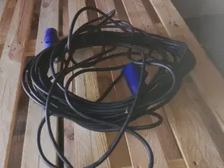 ledning til campingvogn