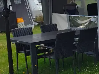 Havebord med 4 stole 
