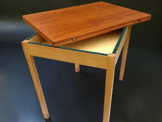 Multifunktionsbord i teak/eg – foldbart