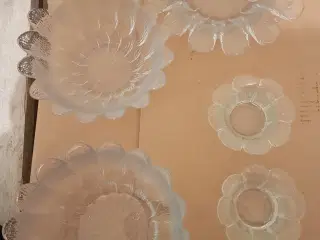 Skåle 8 stk i alt 