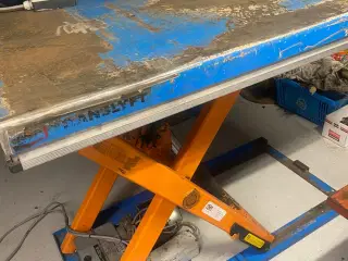 Hydraulisk løftebord 