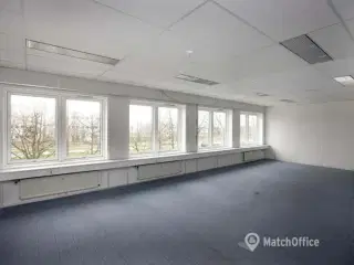 Godt indrettede kontorlokaler på 1.065 m²