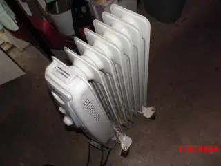 Olie radiator med termostat og flere indstillinger