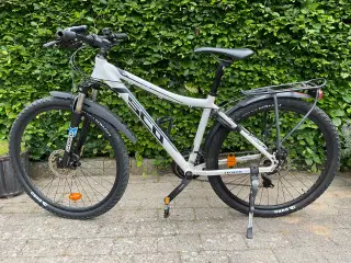 SCO MTB TU, 27.5 dame, velholdt og velkørende.