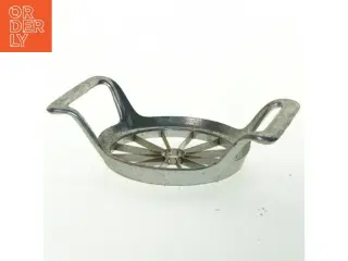 Æbleskærer i metal (str. 17x11 cm)