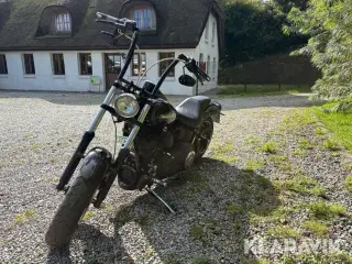 Motorcykel Harley Davidson Night train