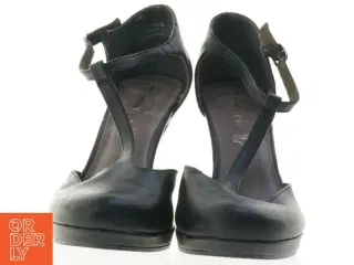 Sorte Tamaris pumps med ankelrem fra Tamaris (str. 41)