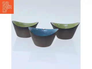 Tre farvede skåle fra Herlef (str. 5,5 cm)