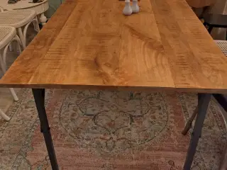 House Doctor spisebord 