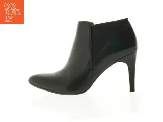 Sorte ankelstøvler med hæl fra Clarks (str. 39,5)