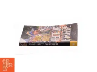 Helte og hyklere af Jørn Mader (Bog)