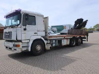Lastbil m. kran MAN FE-360A