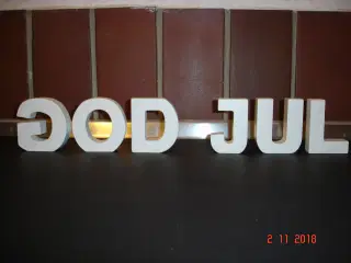 GOD-JUL træbogstaver