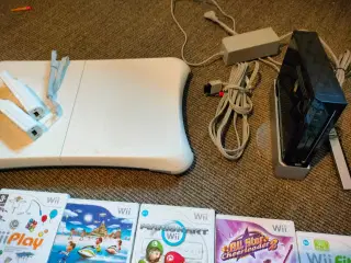 Wii konsol og masser tilbehør 