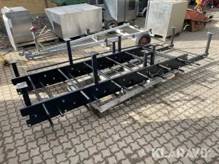 Pull Up Bar