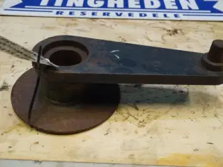 New Holland 4860 Koblingsarm 89838757