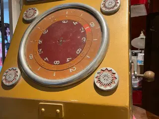 Gl. mekanisk spilleautomat