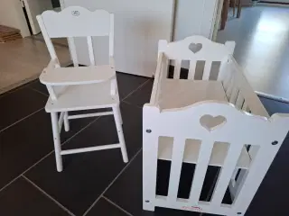 Højstol og dukke seng