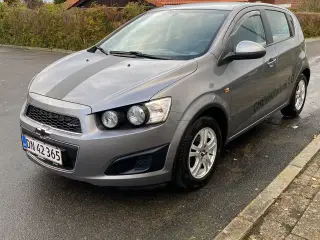Velholdt Aveo