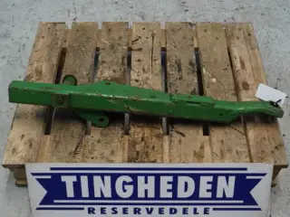 John Deere 2450 L.H. Liftarm AL26678