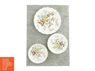Engelsk porcelænssæt 21 store tallerkener, 12 små tallerkener og 35 halvdybe/desserttallerkener