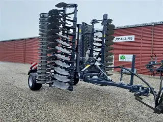 AGRO - TOM 6 Meter discharve  Agro-Tom 6 m. bugseret disc harve