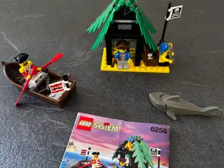 LEGO System 6258 Smuggler's Shanty