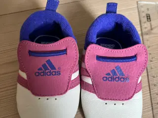 Adidas babysko