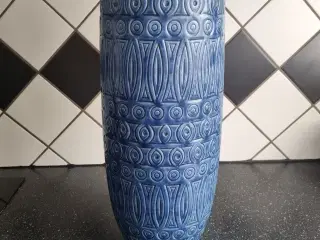West germany vase 264-52 