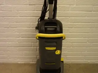 Gulvvasker KÂRCHER PROFESSIONAL BR 30/4 C