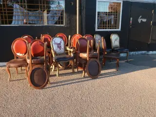 Diverse stole udendørs